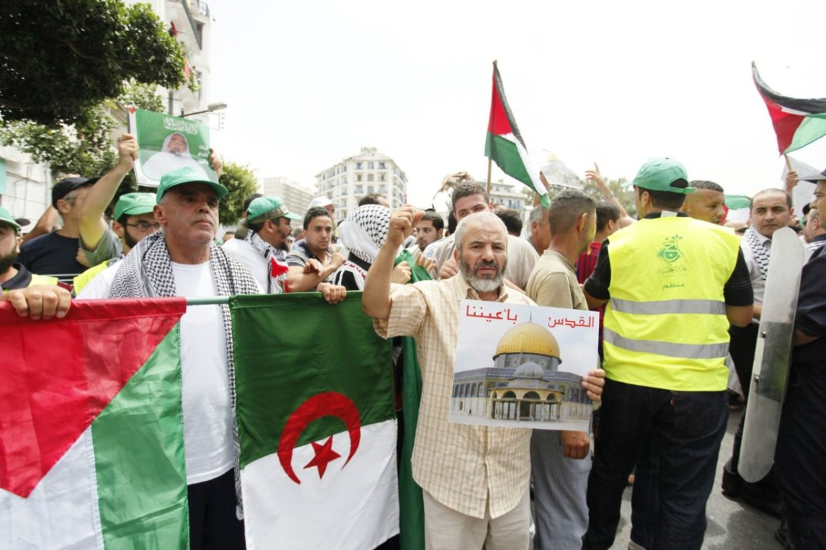 Cezayir’in ilkeli duruşu İslam dünyasına örnek olsun!