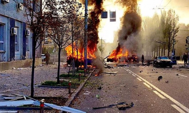 Kerç Köprüsü saldırısı sonrası: Kiev'de peş peşe patlamalar meydana geldi..