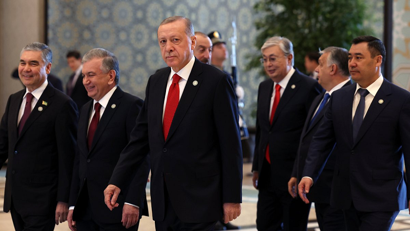Erdoğan, Özbekistan'da Türk liderlere seslendi: Birlikte mücadele etmeliyiz..