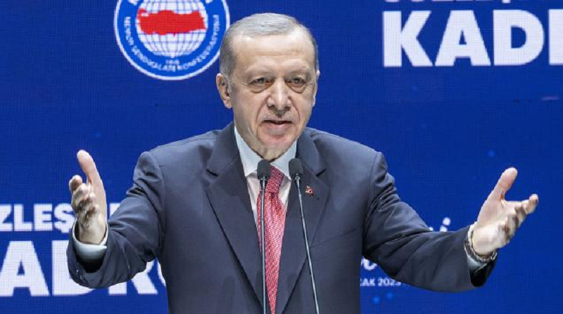 Cumhurbaşkanı Erdoğan: Memura ve tüm emeklilere yüzde 25 oranında zam uygulanacak..