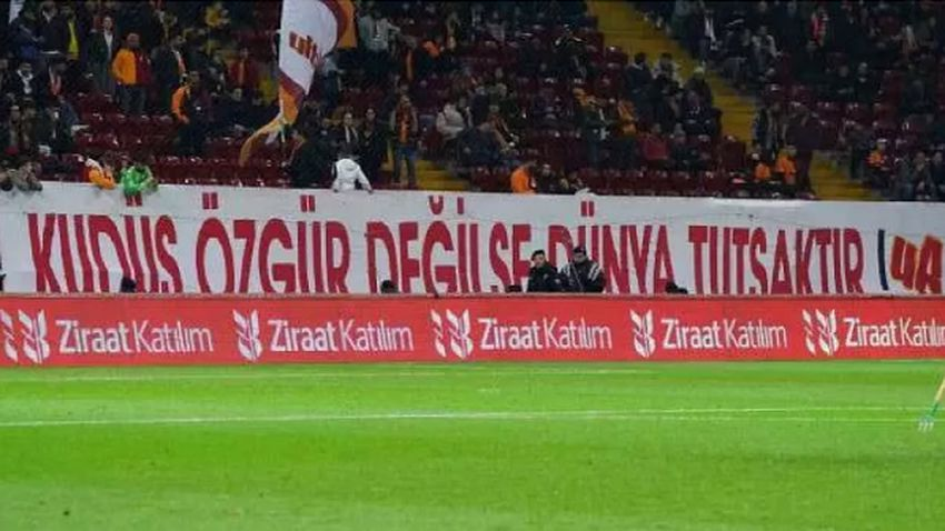 Galatasaray tribünlerinde alkışlanacak pankart: Kudüs özgür değilse dünya tutsaktır!