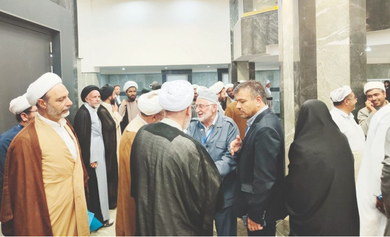 Üçüncü İslam Birliği Kongresi, dünyanın dört bir yanından gelen âlimlerin katılımıyla İran’ da yapıldı..