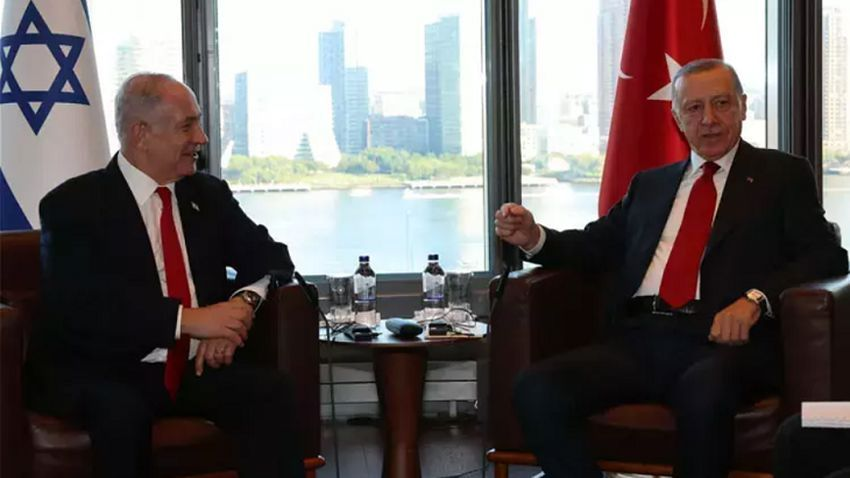 Erdoğan, Siyonist İsrail Başbakanı Netanyahu ile Türkevi'nde buluştu...