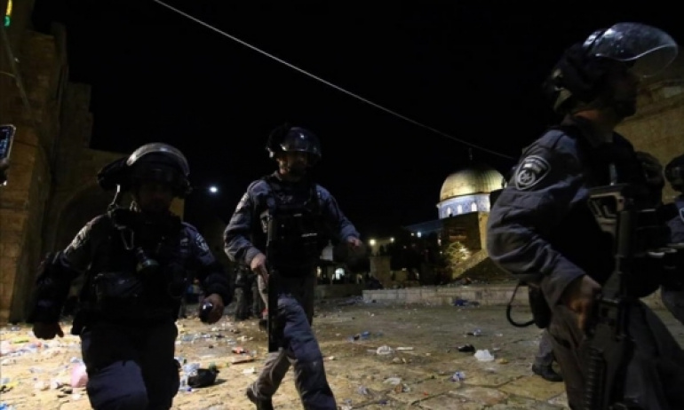 İşgalci İsrail Mescid-i Aksa'ya yine baskın düzenledi: 152 Filistinli yaralı, İslam ülkeleri normalleşme peşinde