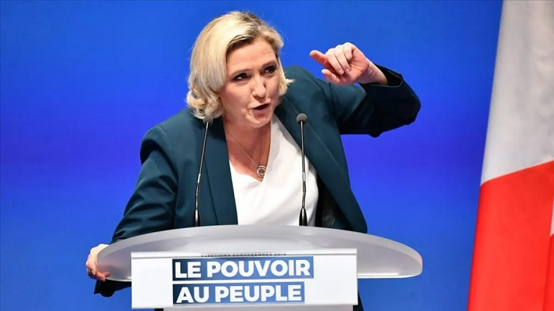 Fransız aday Le Pen: Başörtüsü sokakta yasaklanmalı...